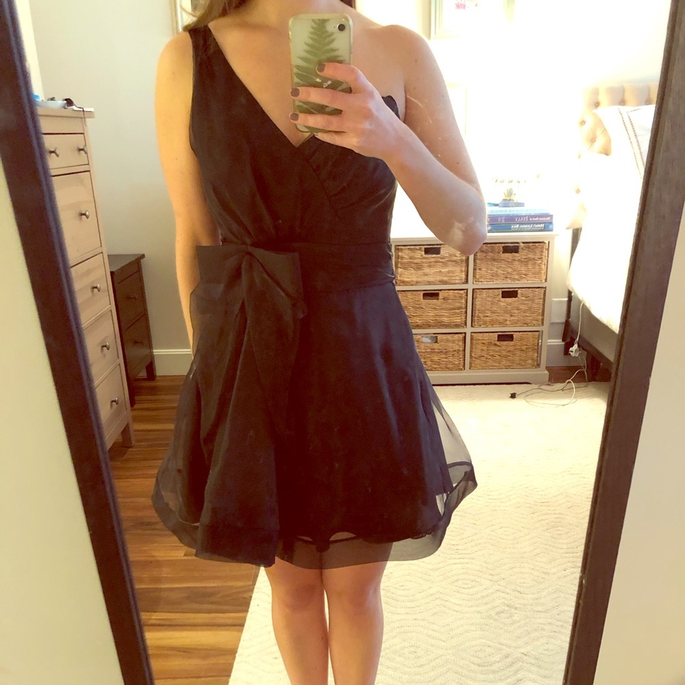 Black Iridescent One-Shoulder Cocktails Dress